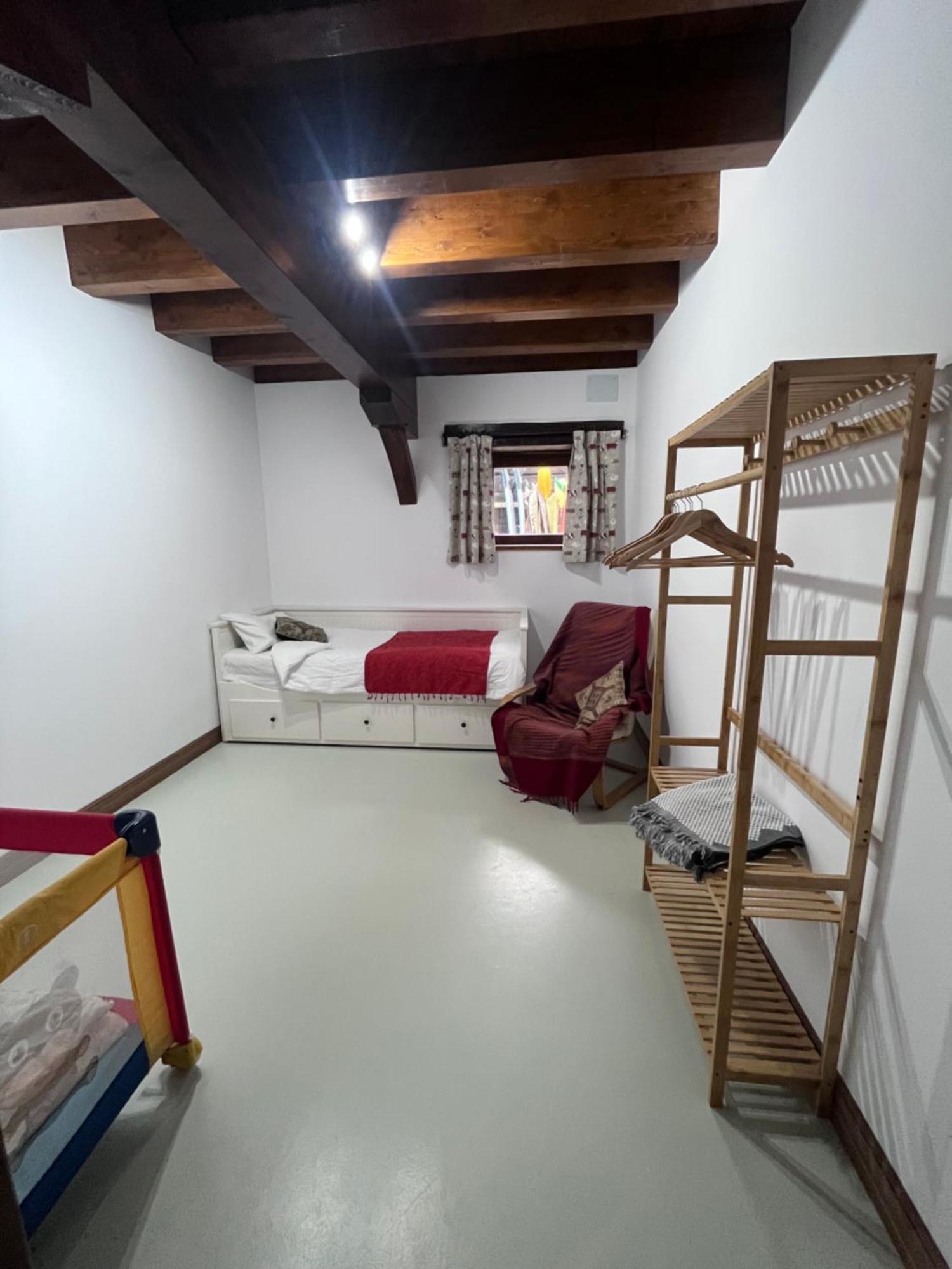 Olabe Hostel Ea ภายนอก รูปภาพ