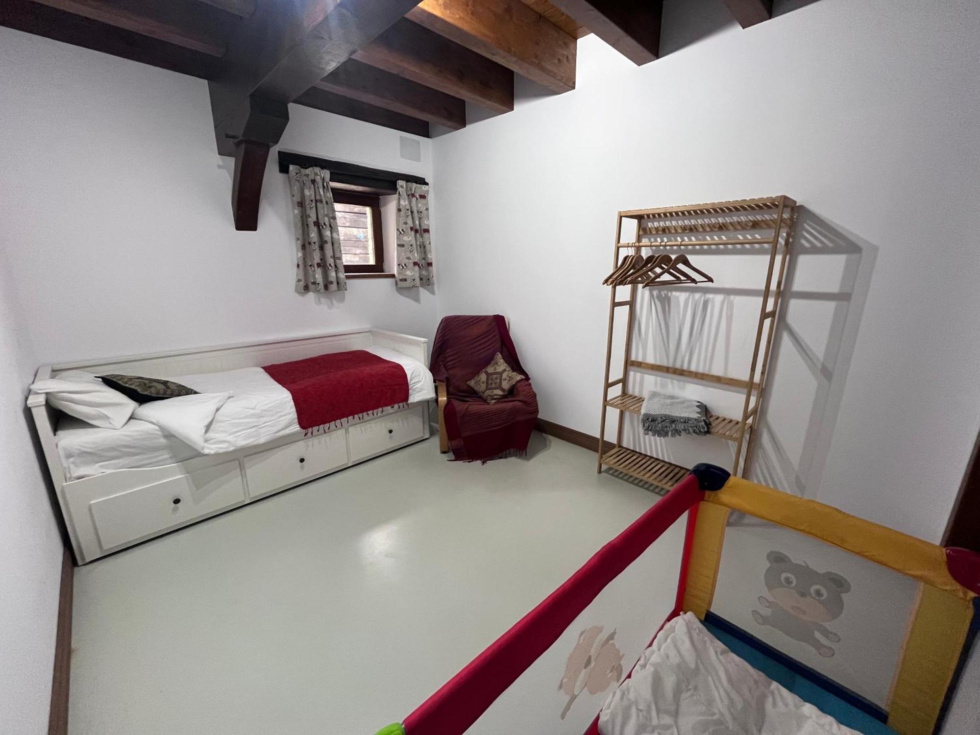 Olabe Hostel Ea ภายนอก รูปภาพ